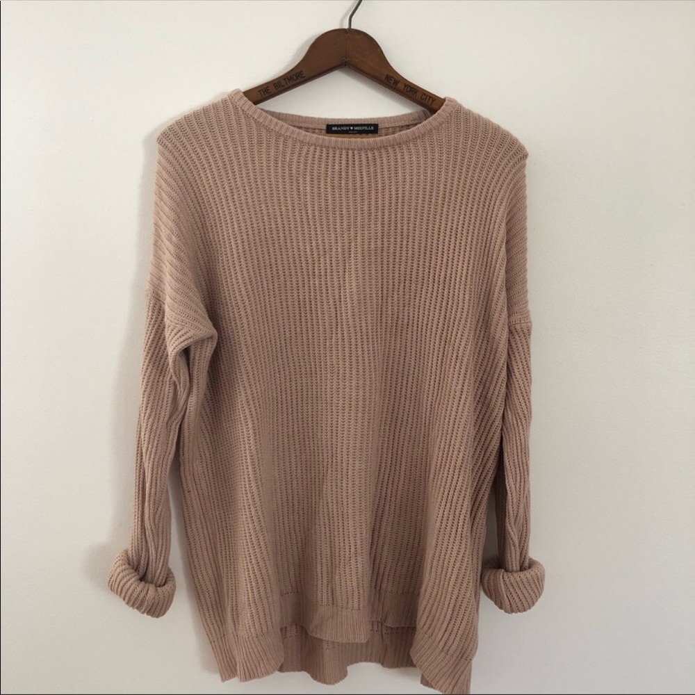 BRANDY MELVILLE PINK SWEATER !